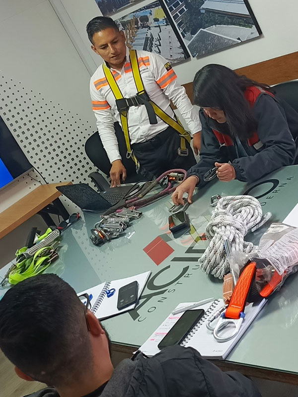 seguridad industrial salud ocupacional consultora ecuador quienes somos2